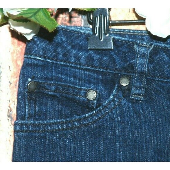 Liz Claiborne Ladies Blue Jeans Cropped Capri Size 10 Stretch 5 Pockets Mid Rise - Picture 3 of 7